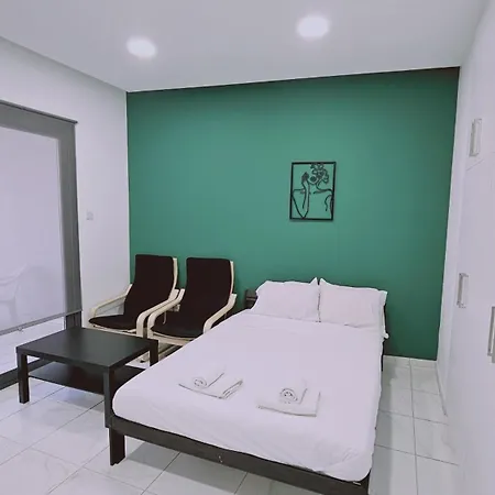 Cypress Apartment *